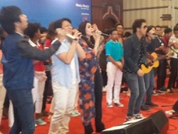 Serunya Buka Puasa Bareng Ariel NOAH Cs