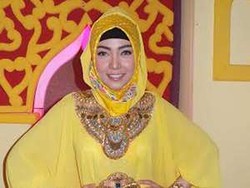 Belum Mau Berhijab, Bella Shofie Terhalang Kontrak