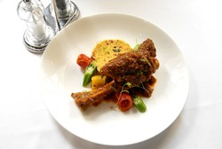 Sop Buntut dan Roasted Chicken, Hidangan Buka Puasa Spesial di LAvenue