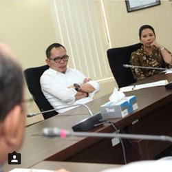 Menteri Rini dan Hanif Bahas Nasib Pekerja Outsourcing BUMN