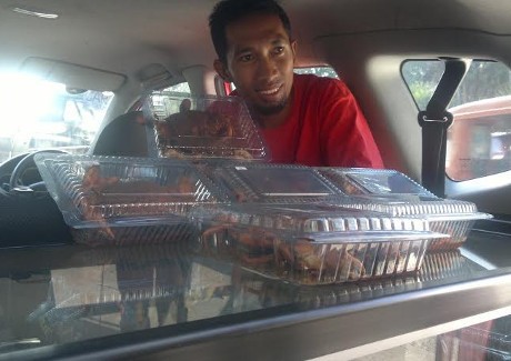 Banting Setir, Mantan Pemain Persik Ini Sekarang Jualan Kepiting Asam Manis