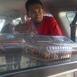 Banting Setir, Mantan Pemain Persik Ini Sekarang Jualan Kepiting Asam Manis