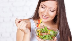 Tambahkan Telur Dalam Salad Agar Penyerapan Vitamin A Makin Baik