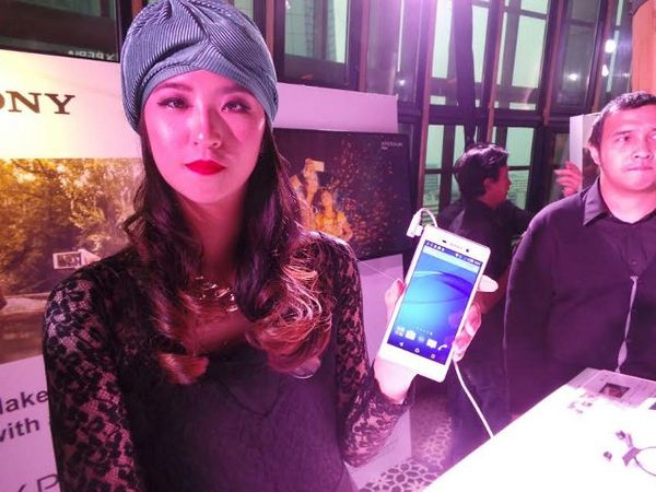 Intim dengan Xperia Z3+, Ponsel Termahal Sony