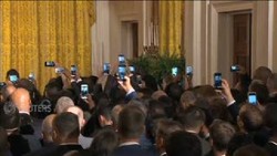 Ini Video Obama Mengusir Perempuan Transgender Saat Pidato di Gedung Putih