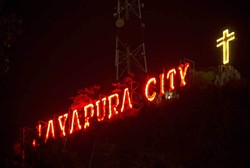 Plang Hollywood Ala Jayapura