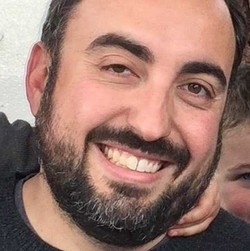 Facebook Bajak Bos Keamanan Yahoo