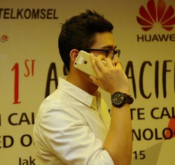 4G Telkomsel Bisa Halo-halo Pakai Voice LTE & WiFi