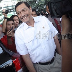 Luhut: Ada Proyek Rp 143 Triliun Dibiarkan Mangkrak 4 Tahun