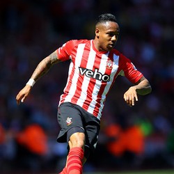 Nathaniel Clyne Dikabarkan Hampir Pasti Jadi Milik Liverpool