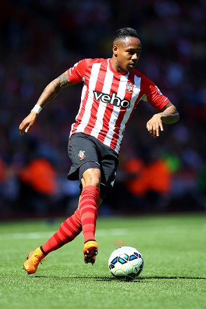 Nathaniel Clyne Dikabarkan Hampir Pasti Jadi Milik Liverpool