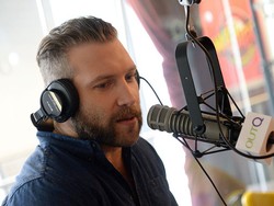 Jai Courtney Hindari Media Sosial Demi Karier