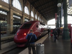 Naik Kereta Peluru Paris-Brussels, 300 Km Hanya 1,5 Jam!