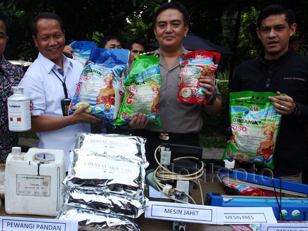 Polda Metro Sita Beras Mengandung Zat Kimia Berbahaya