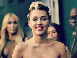 Miley Cyrus, Vegetarian Paling Seksi 2015
