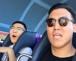 Gara-gara Tongsis, Turis ini Di-bully