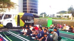 Impian Sobirin Memasang Internet Gratis di Masjid Berjalan