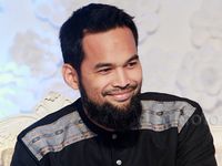Teuku Wisnu dan Jenggotnya yang Makin Lebat