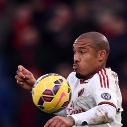 Milan Perpanjang Kontrak De Jong