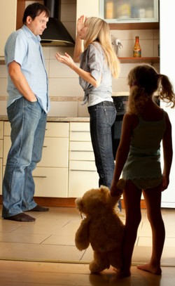 5 Situasi yang Menyebabkan Anak Berada di Kondisi Keluarga Broken Home