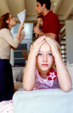 Orangtua Kurang Beri Pengertian, Anak Broken Home Bisa Bertindak Ekstrem