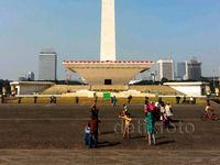 Terima Kasih Pak Ahok! PKL Tertata Rapi, Monas Makin Cantik