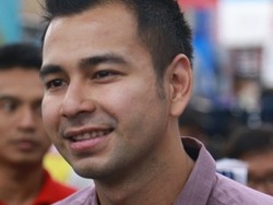 Raffi Ahmad Antusias Geluti Bisnis Sarung