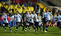 Hasil ini mengantar Lionel Messi dkk lolos ke semifinal. Di babak empat besar mereka akan berhadapan dengan pemenang laga antara Brasil dengan Paraguay. Ueslei Marcelino/Reuters/detikFoto.