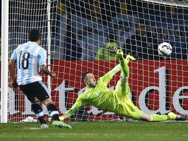 Menangi Adu Penalti, Argentina Singkirkan Kolombia