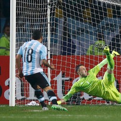 Tevez Bayar Tuntas Kegagalan di 2011