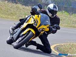 Bajaj Kembangkan Motor Balap Pulsar 200 Super Sport?