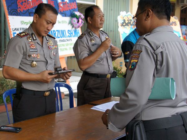 Kapolres Jember Cek Senpi Personel