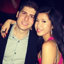 Sah! Pendiri Facebook Nikahi Wanita Indonesia