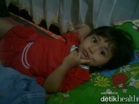Azza Latifa