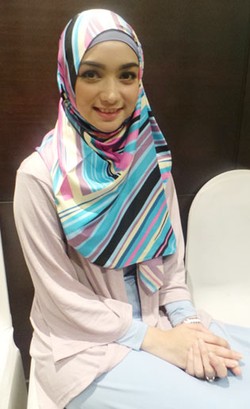 Berhijab, Citra Kirana Meet & Greet dengan Finalis Sunsilk Hijab Hunt