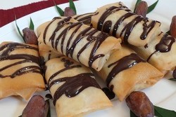 Panna Cotta Hingga Wedang Roti dengan Kurma Legit untuk Buka Puasa