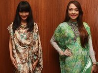Pretty Moms, Artika Sari Devi dan Reisa Kartikasari