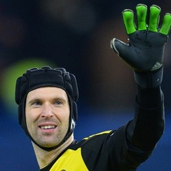 Tak Sulit Bagi Cech untuk Putuskan Gabung Arsenal
