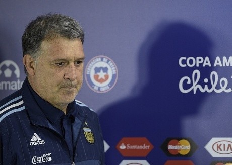 Martino Tak Ingin Melawan Paraguay