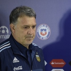 Martino Tak Ingin Melawan Paraguay
