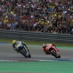 Komentar Bos Yamaha dan Honda Soal Insiden Rossi-Marquez