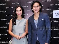 Marsha Timothy dan Vino G Bastian Tampil Elegan