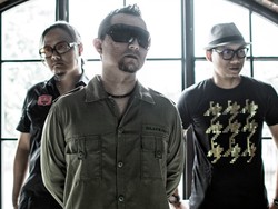 Dari Lenong 7 Orang, The Fly Kini Lebih Senang Bertiga