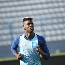 Dengan Pogba, Barca Tak Akan Terkalahkan