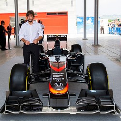 Alonso Kembali Hadapi Pergantian Mesin