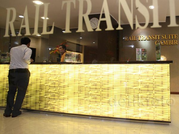 Hotel Transit di Stasiun Gambir Diresmikan