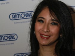 Cerita Bahagia Novita Angie 14 Tahun Jalani Rumah Tangga Beda Agama