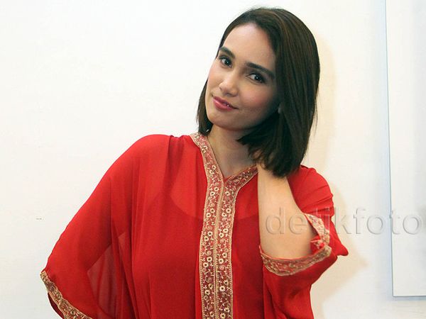 Feby Febiola Lagi Kasmaran