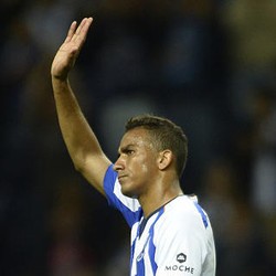Danilo Siap Bersaing untuk Posisi Bek Kanan Madrid