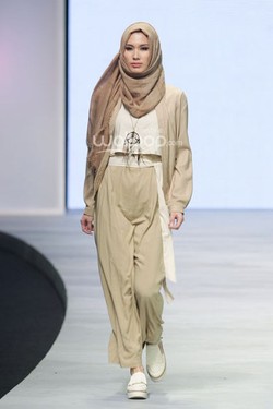 Ini Bahan Hijab Favorit Hijabers yang Nyaman untuk Lebaran